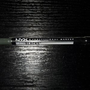 NYX Faux Black Liner in Black Olive